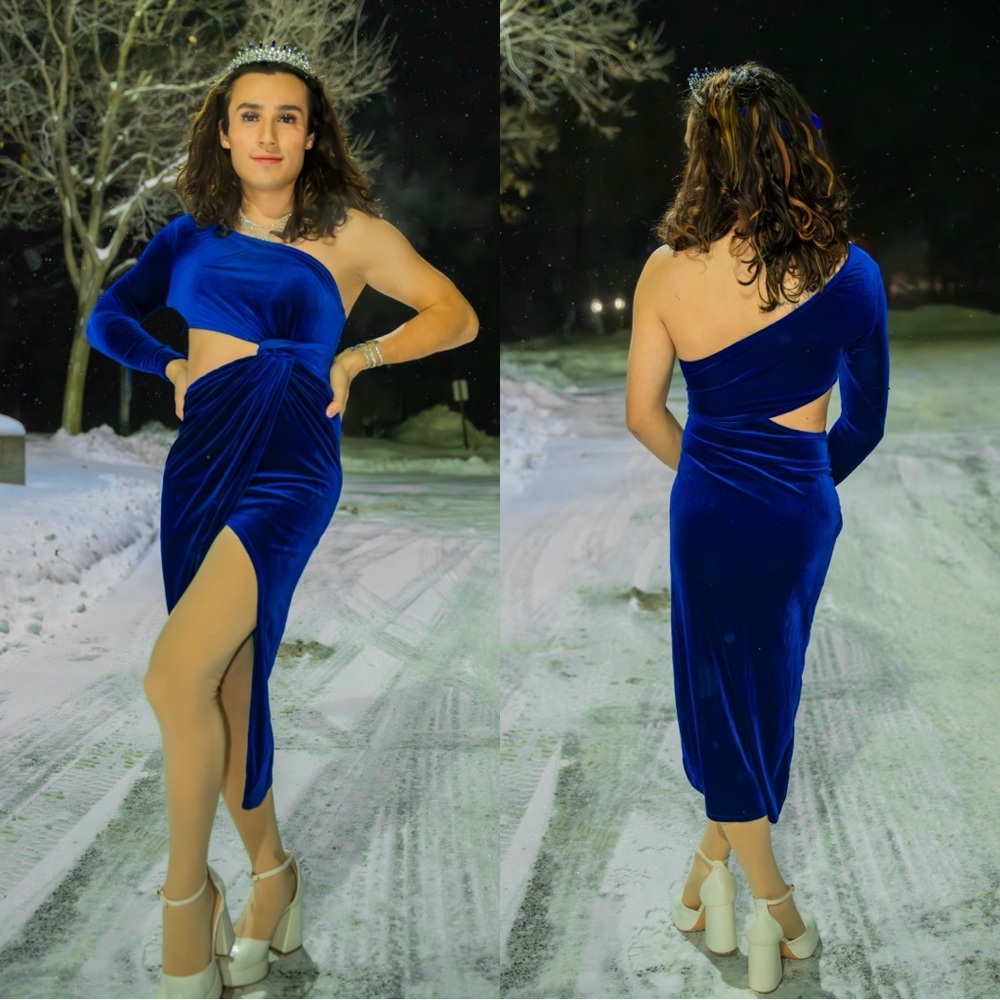 Elegant Blue Velvet One-Shoulder Dress